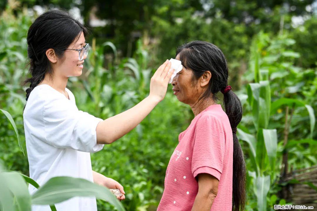 全网追的“扁担女孩”，找了一份暑假工，时薪12元 - 泸州生活资讯 - 泸州28生活网 luzhou.28life.net